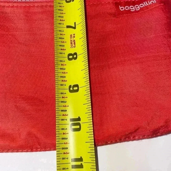 Baggallini crossbody bag Orange Coral Red Adjustable Strap - Picture 3 of 7